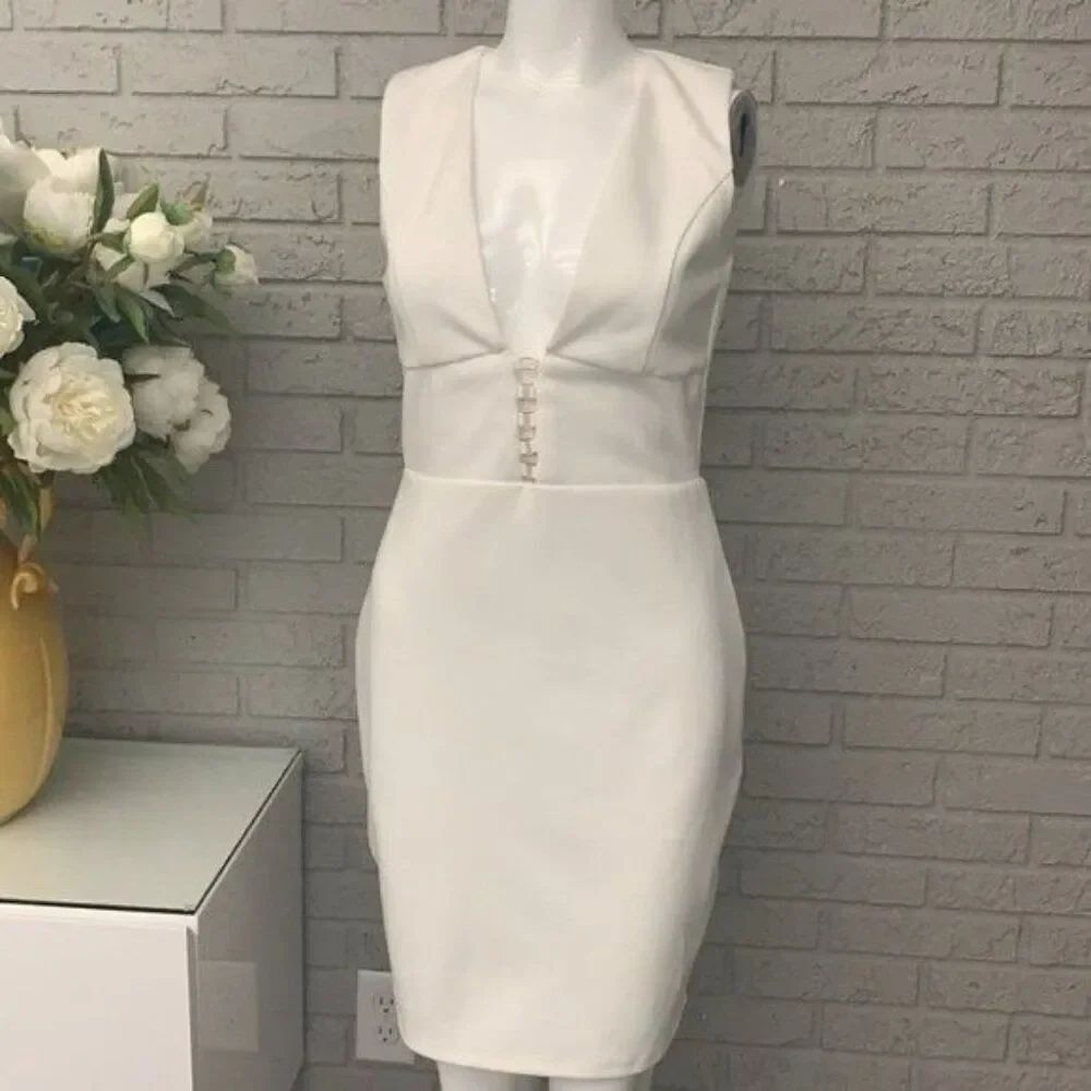 Lulus Women Sleeveless White Plunging Neckline Dress Size M